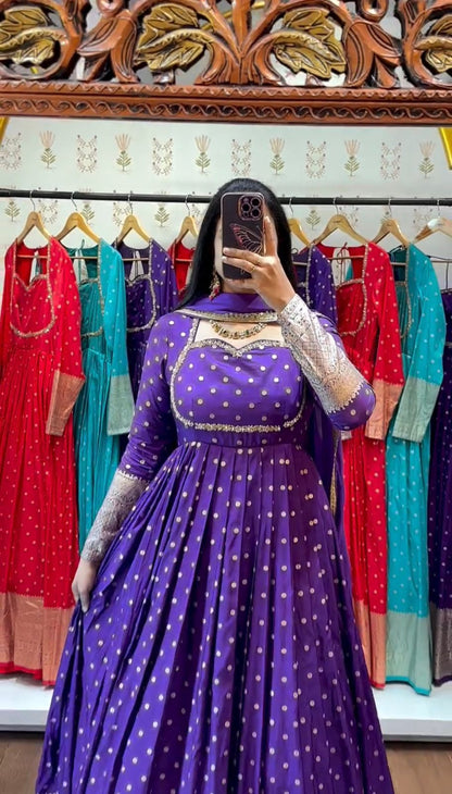 Stylish Jacquard Gown Set