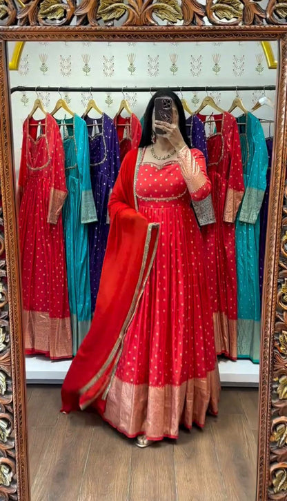 Stylish Jacquard Gown Set