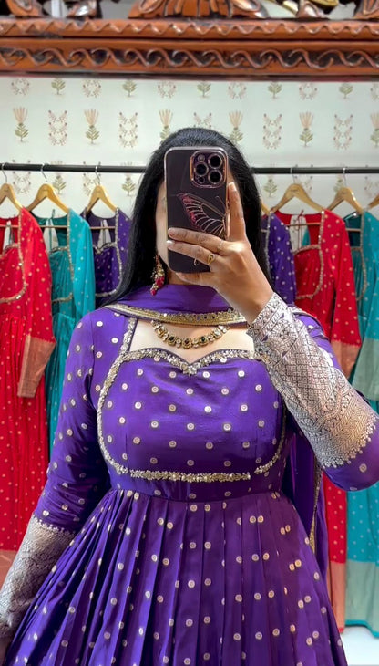 Stylish Jacquard Gown Set