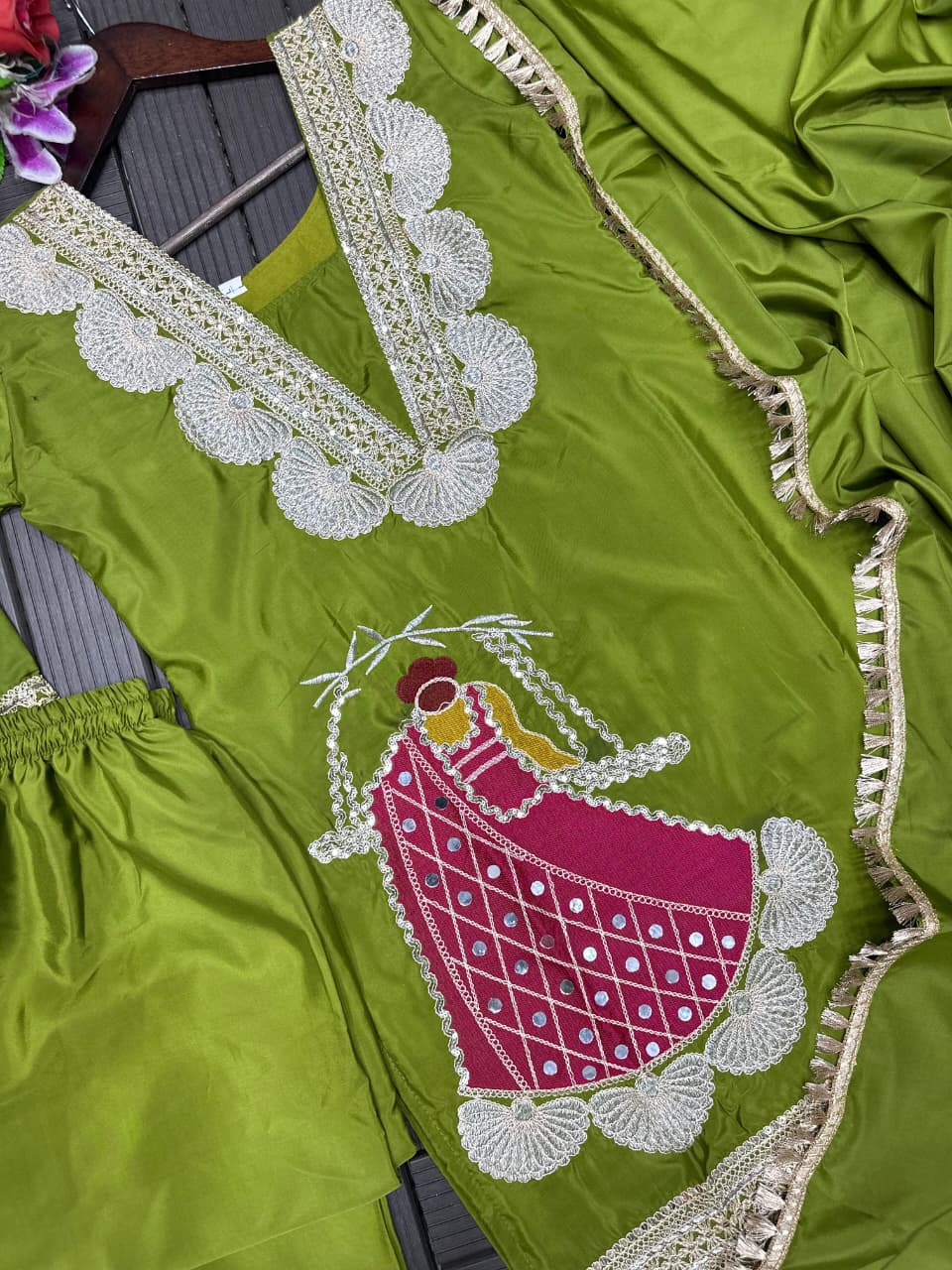 New Look Festive Top, Pant & Dupatta Set