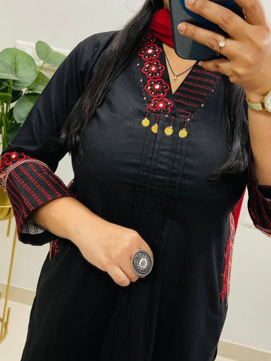 Beautifully Crafted Cotton Kurta 3-Piece Set