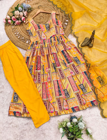 Sunshine Yellow Luxurious 3-Piece Set