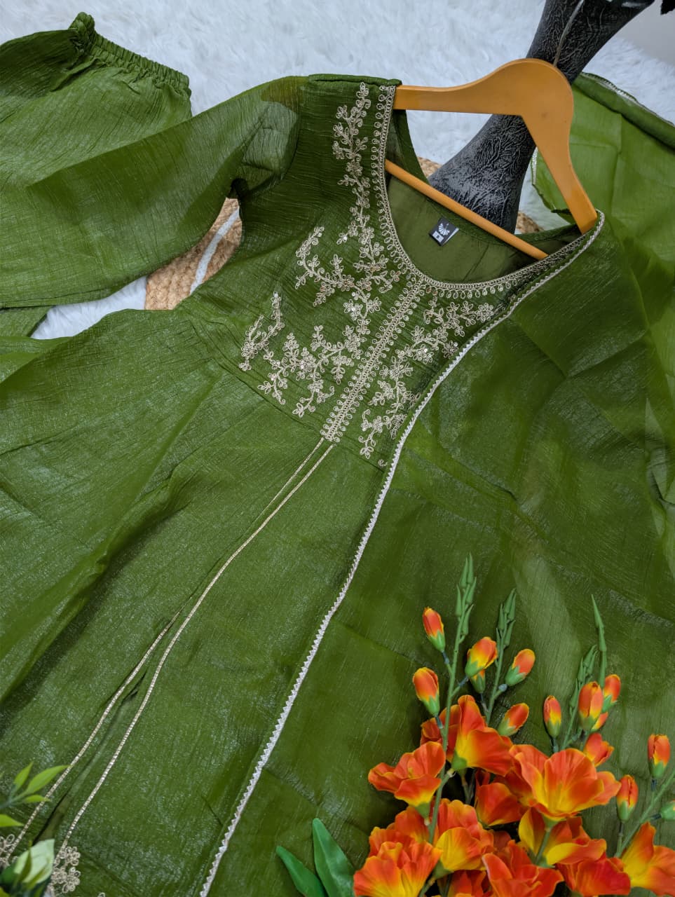 Stylish Crunchy Silk Kurta Set