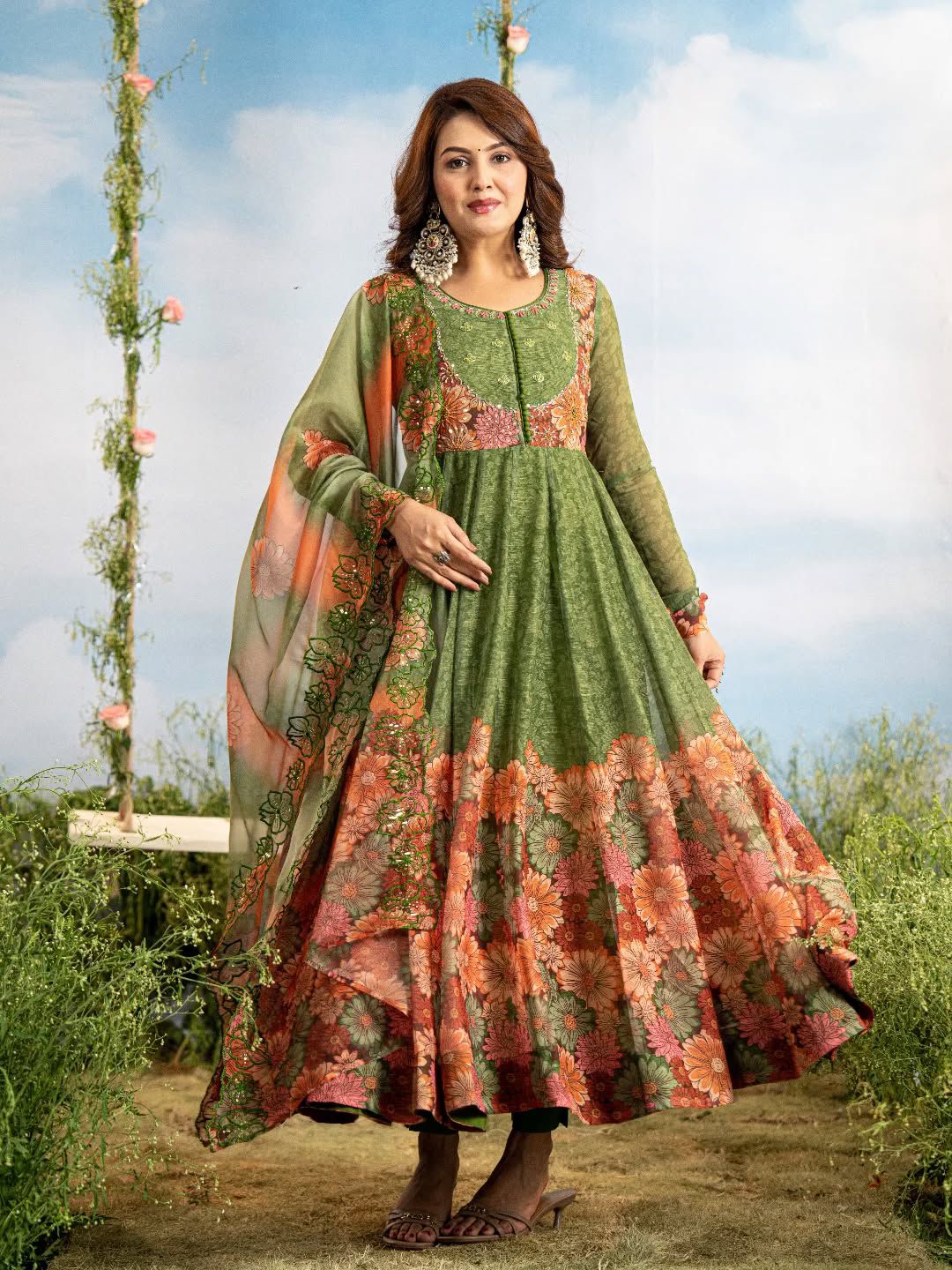 Graceful Gown Set With Handwork
