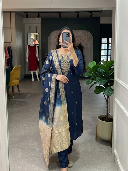 Festive Roman Silk Kurta Set With Chanderi Dupatta