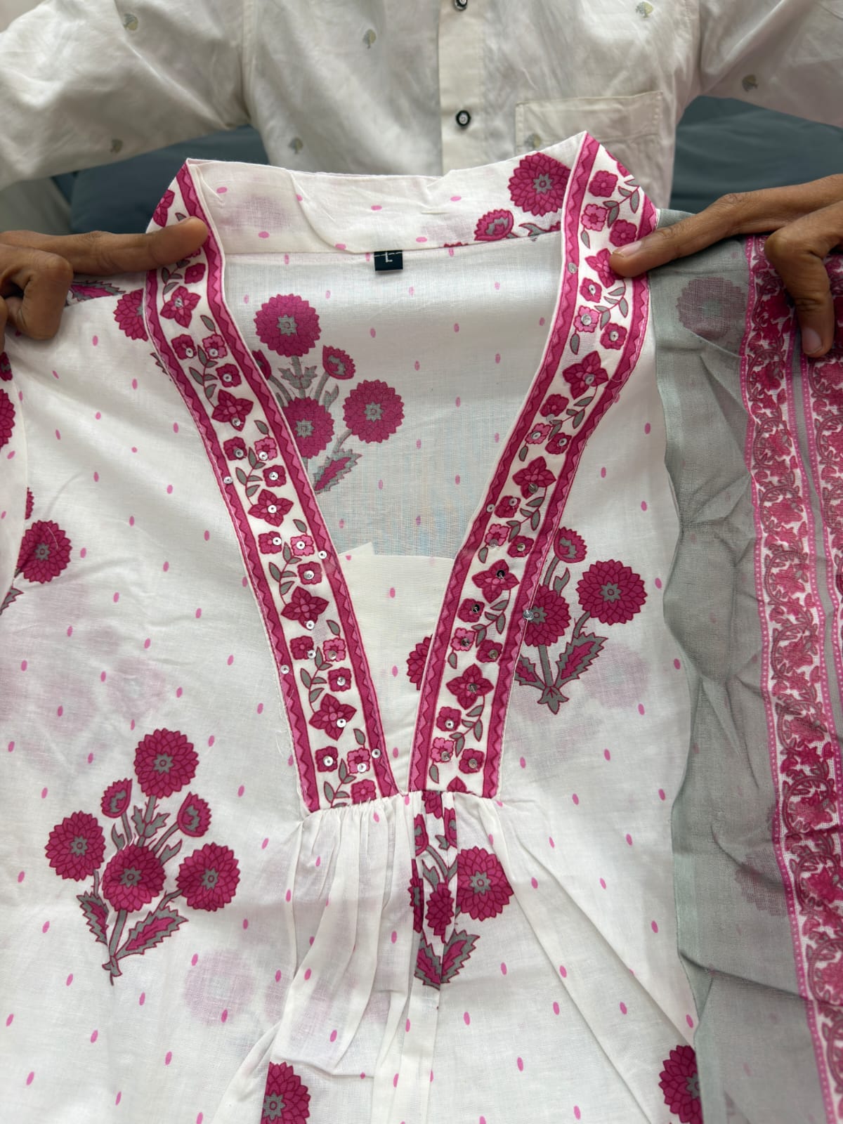 Artistic White Mul-Mul Cotton Kurta Set