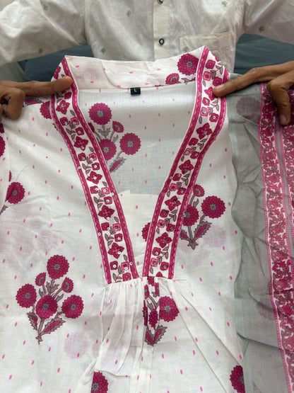 Artistic White Mul-Mul Cotton Kurta Set