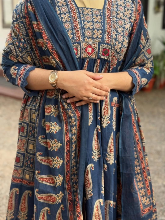 Stylish Printed Mirror Work Cotton Kurta 3-Piece Set