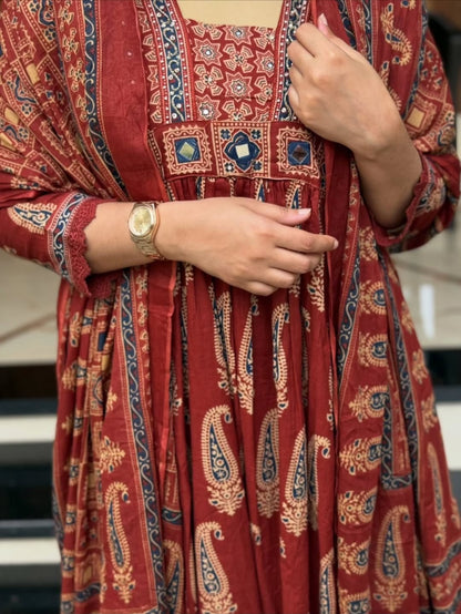 Stylish Printed Mirror Work Cotton Kurta 3-Piece Set