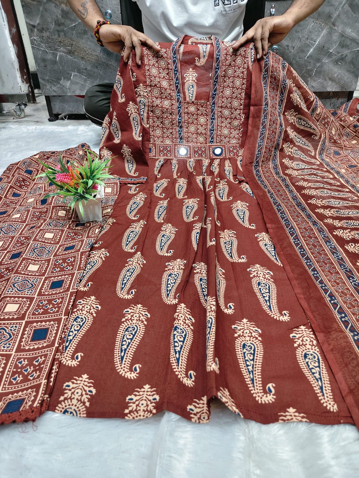 Stylish Printed Mirror Work Cotton Kurta 3-Piece Set