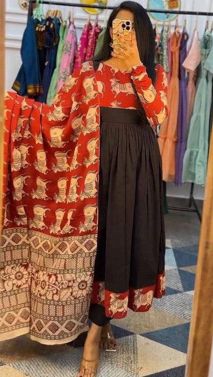 Exclusive Kamdhenu Theme Kalamkari Cotton Kurta Set