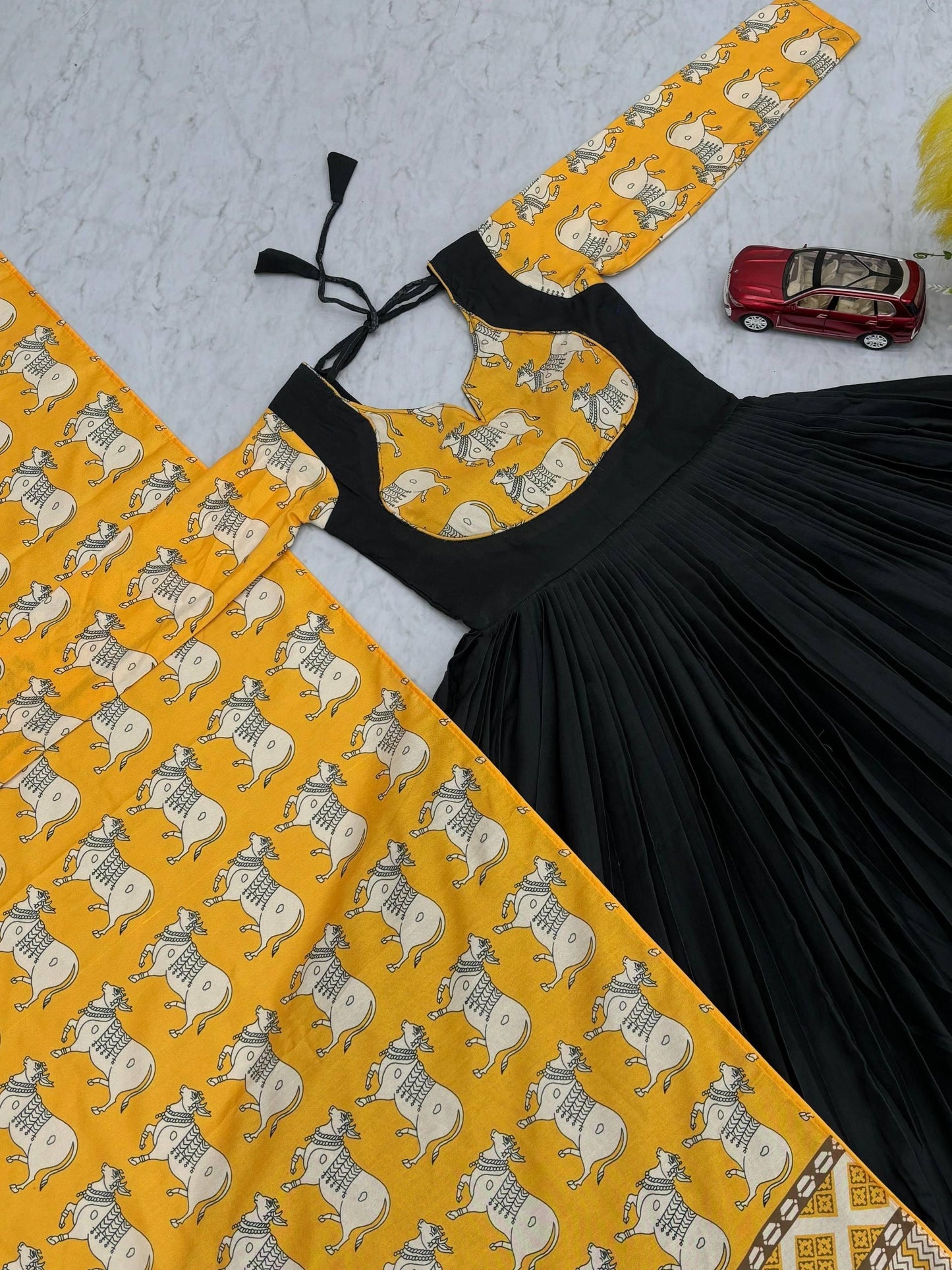 Exclusive Kamdhenu Theme Kalamkari Cotton Kurta Set