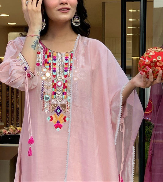 Elegant Pink Kurta Pant Dupatta Set