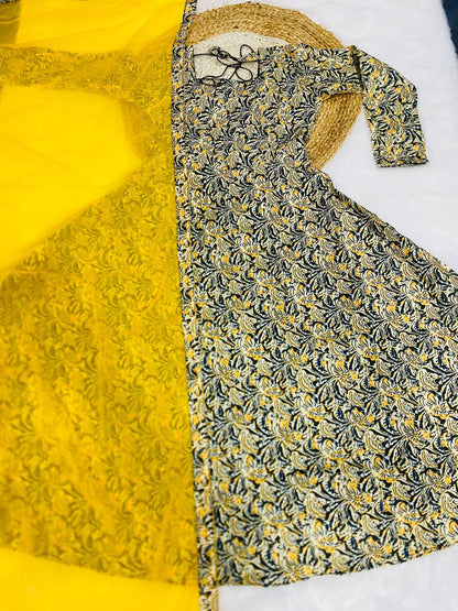 Graceful Kalamkari Anarkali Cotton Kurta Set