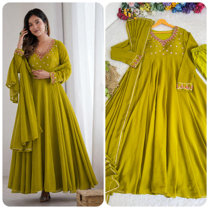 Elegant Hand Detailing Party Wear Gown Set