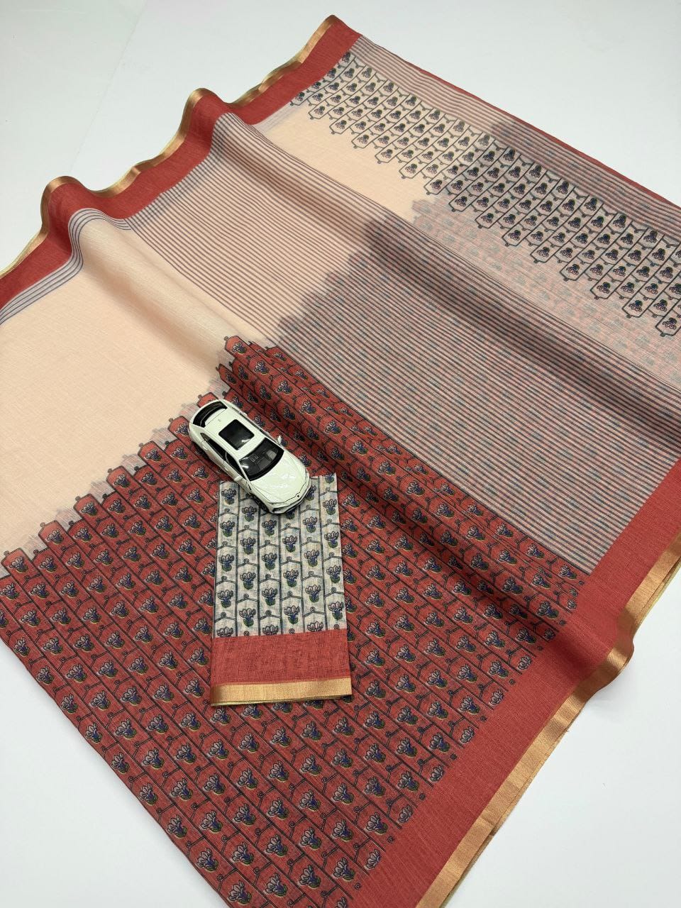 Stylish Digital Print Soft Linen Saree