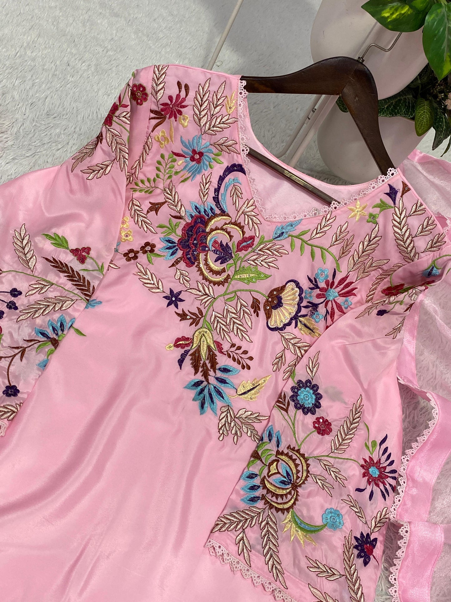 Designer Embroidered Farsi Salwaar Suit with Dupatta