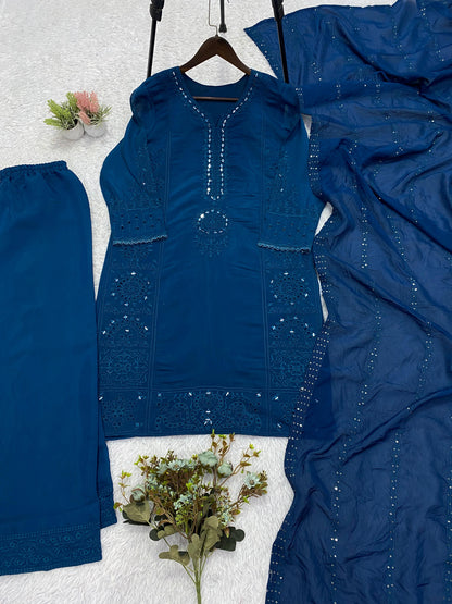 Stylish Mal Chanderi Kurta Set With Real Hand Mirror Work