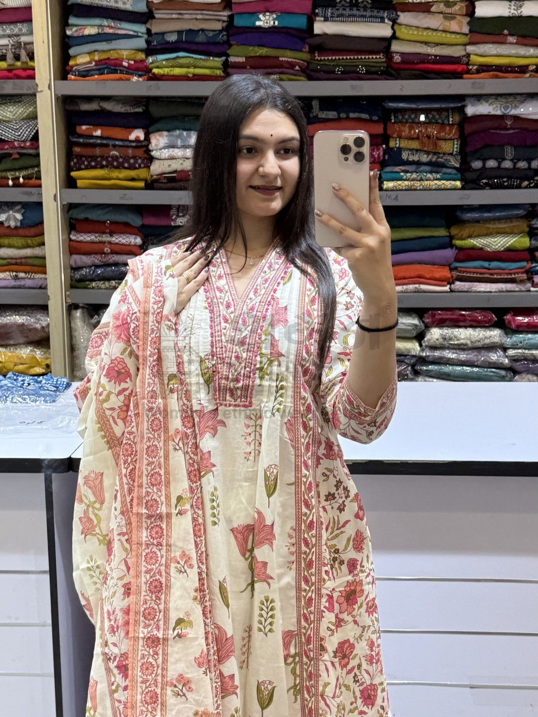 Gorgeous Gulab Pure Taj Cotton Kurta Set