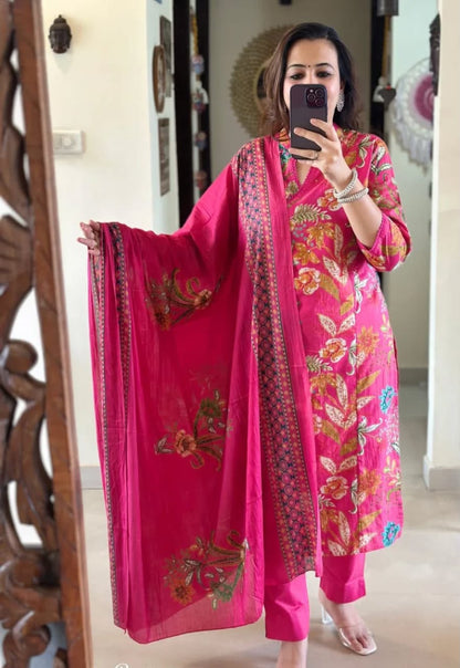 Elegant Cotton Kurta Set With Beautiful Handwork Detailing