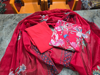 Elegant Cotton Kurta Set With Beautiful Handwork Detailing