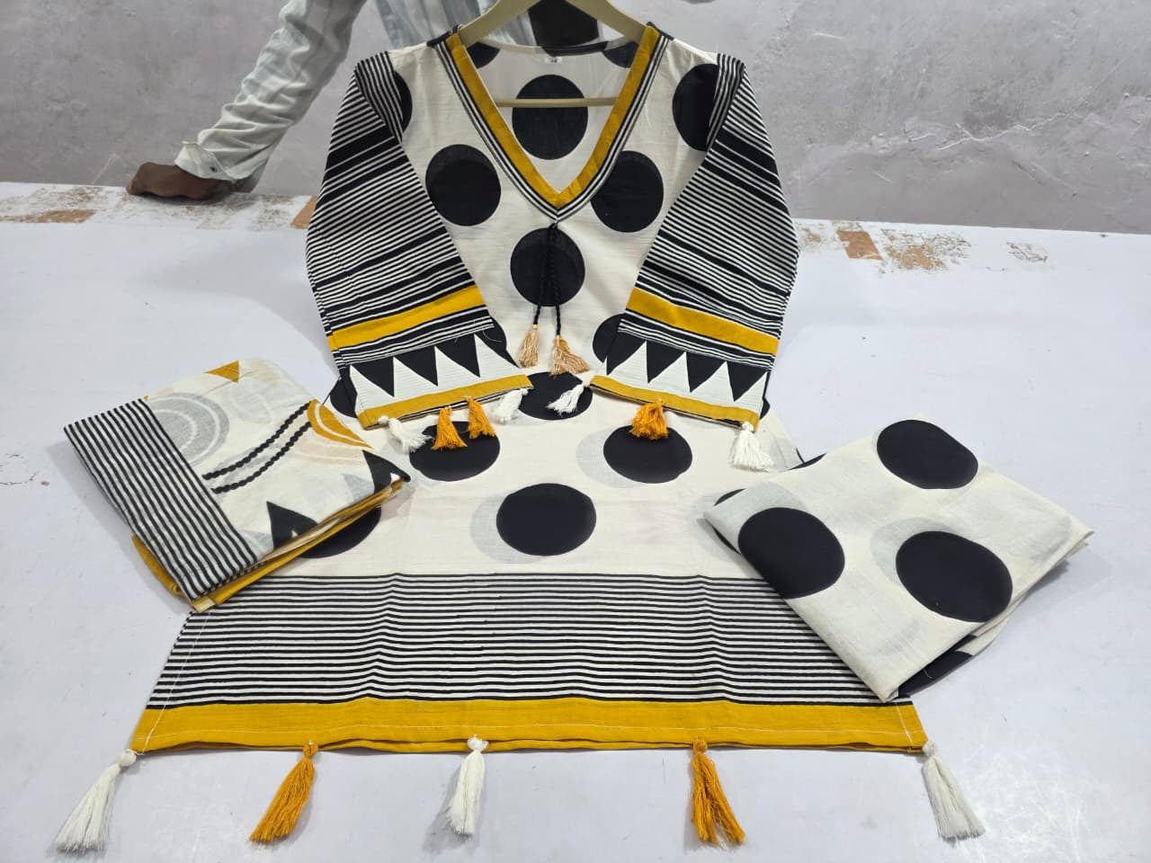 Stylish Vibrant Cotton Kurta Set With Tassels