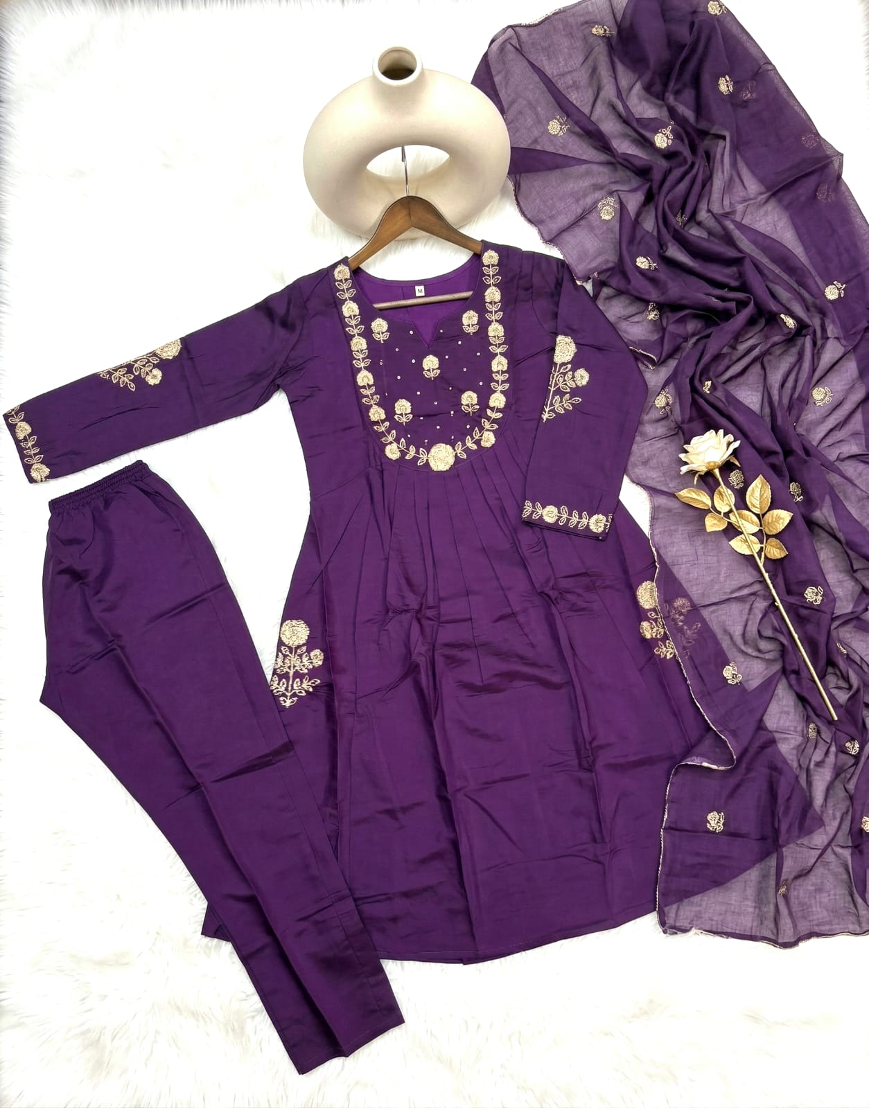 Graceful Chanderi Silk Suit Set With Organza Dupatta