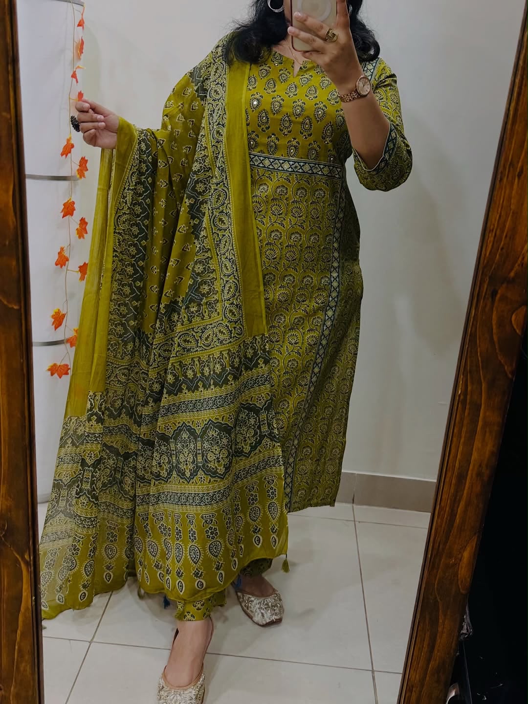 Premium Green Cotton Kurta Set With Mirror Handwork