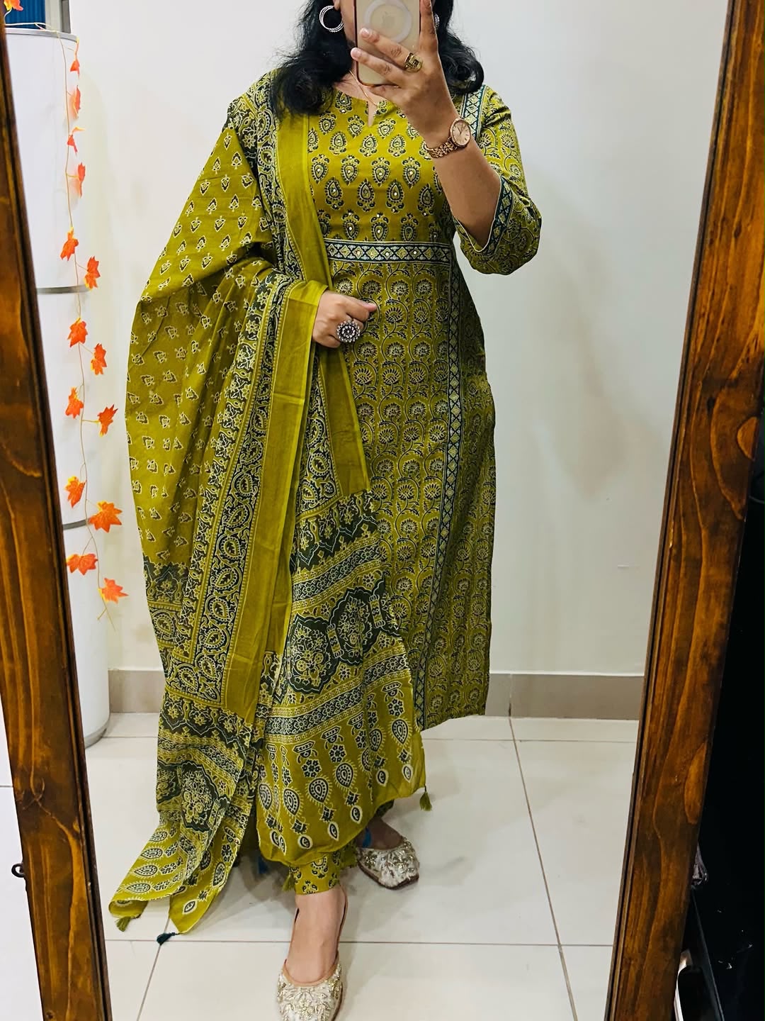Premium Green Cotton Kurta Set With Mirror Handwork