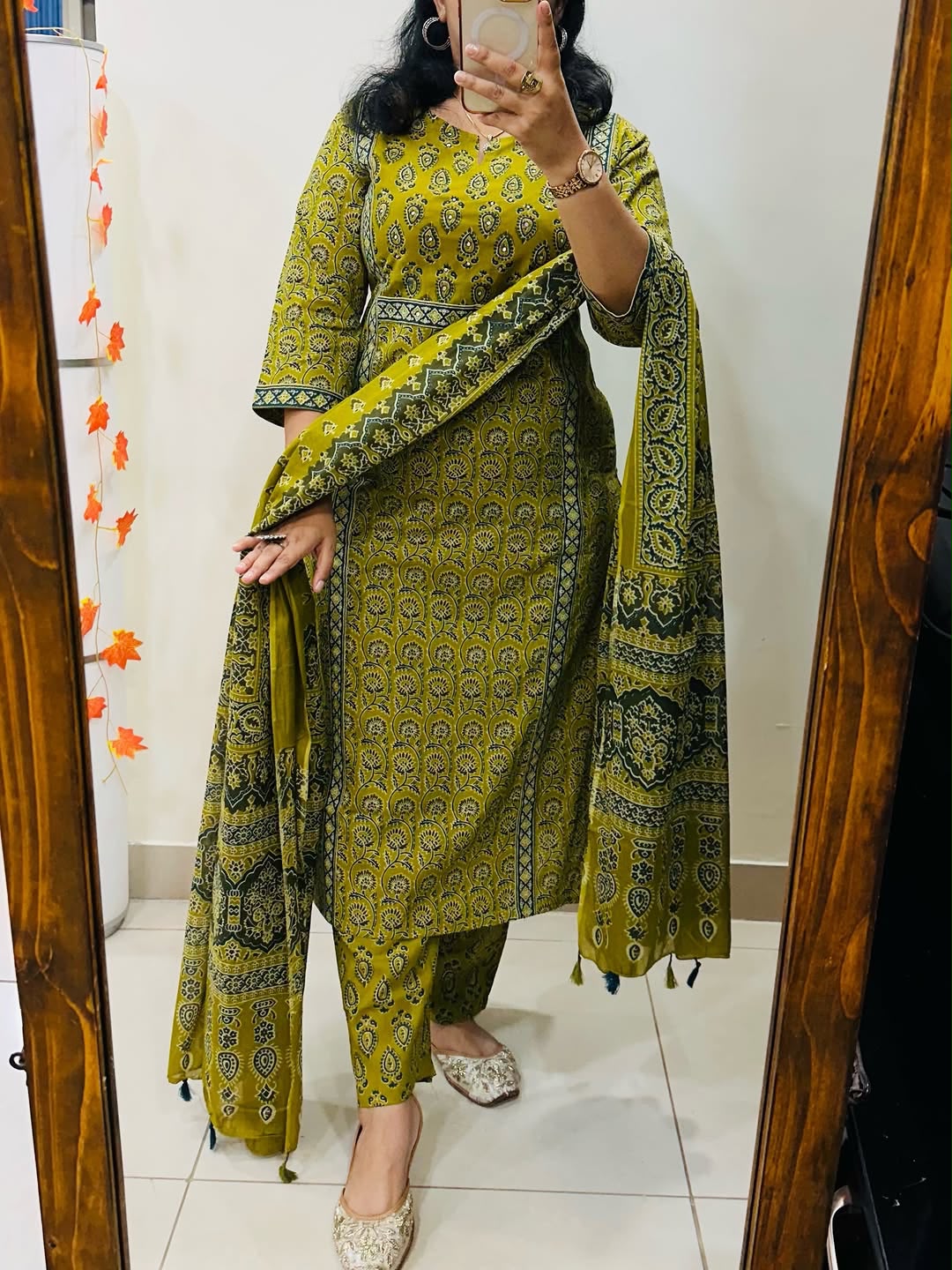 Premium Green Cotton Kurta Set With Mirror Handwork