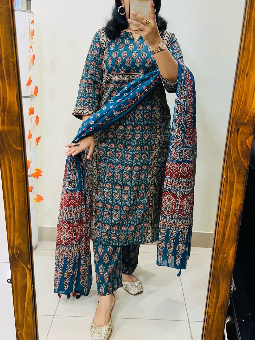 Elegant Blue Printed Cotton Kurta Set With Mirror Handwork