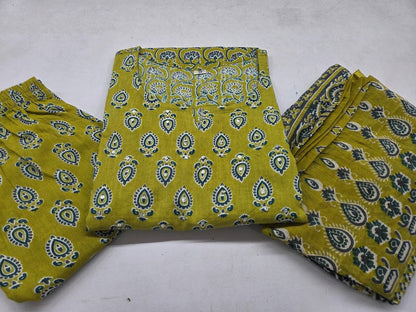 Premium Green Cotton Kurta Set With Mirror Handwork