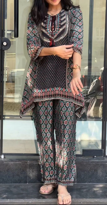 Stylish Designer Crêpe Co-ord Set