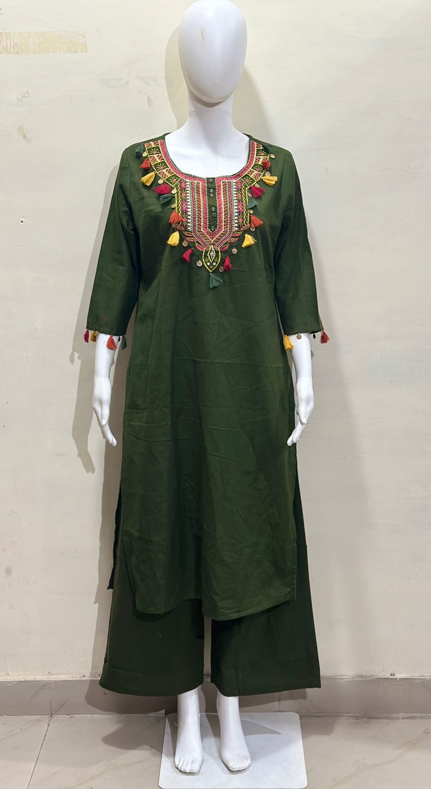 Beautiful Co-ord Set With Sicca Hand Work