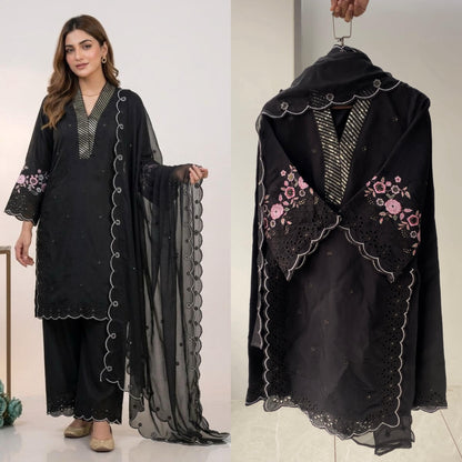 Elegant Embroidered Mal Chanderi Kurta Set