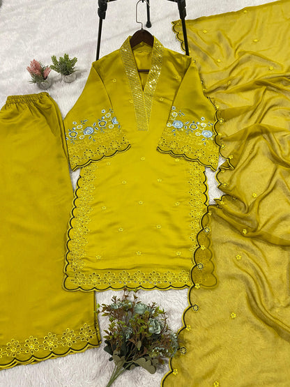Elegant Embroidered Mal Chanderi Kurta Set