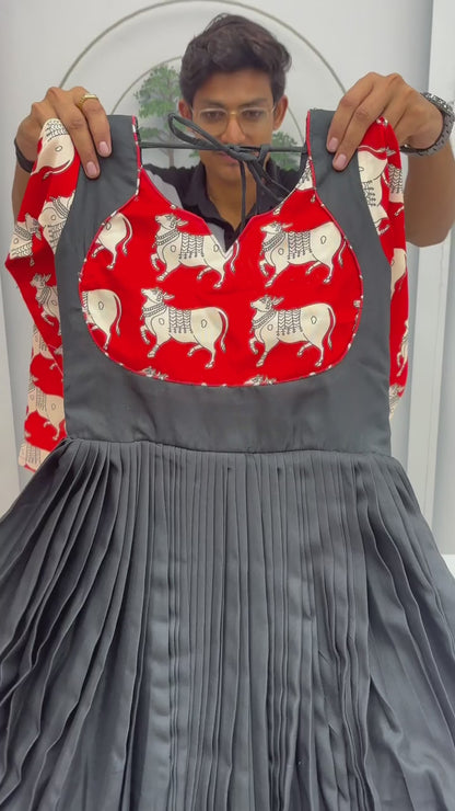 Exclusive Kamdhenu Theme Kalamkari Cotton Kurta Set